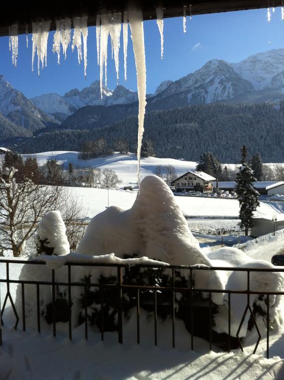 B&B Rosaly Chateau-d'Oex Esterno foto