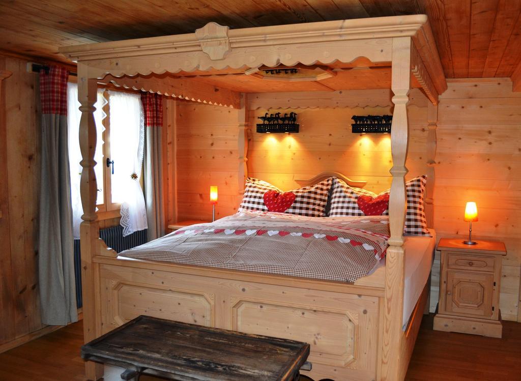 B&B Rosaly Chateau-d'Oex Esterno foto